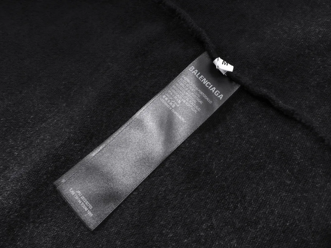 【 . Quality】BALENCI*GA/ .24SS B . ， Y ， 。 . Authentic ， ！ ZP 。 460 ， . ， ，。 。 ， ， 。 。 OS . Same Style ：BL 238936 ：Black Size：XS S M L